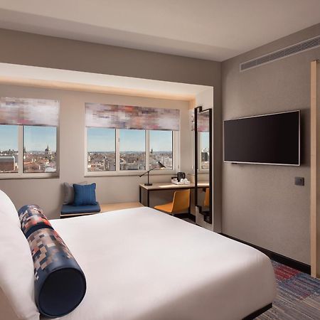 Отель Aloft Madrid Gran Via Экстерьер фото