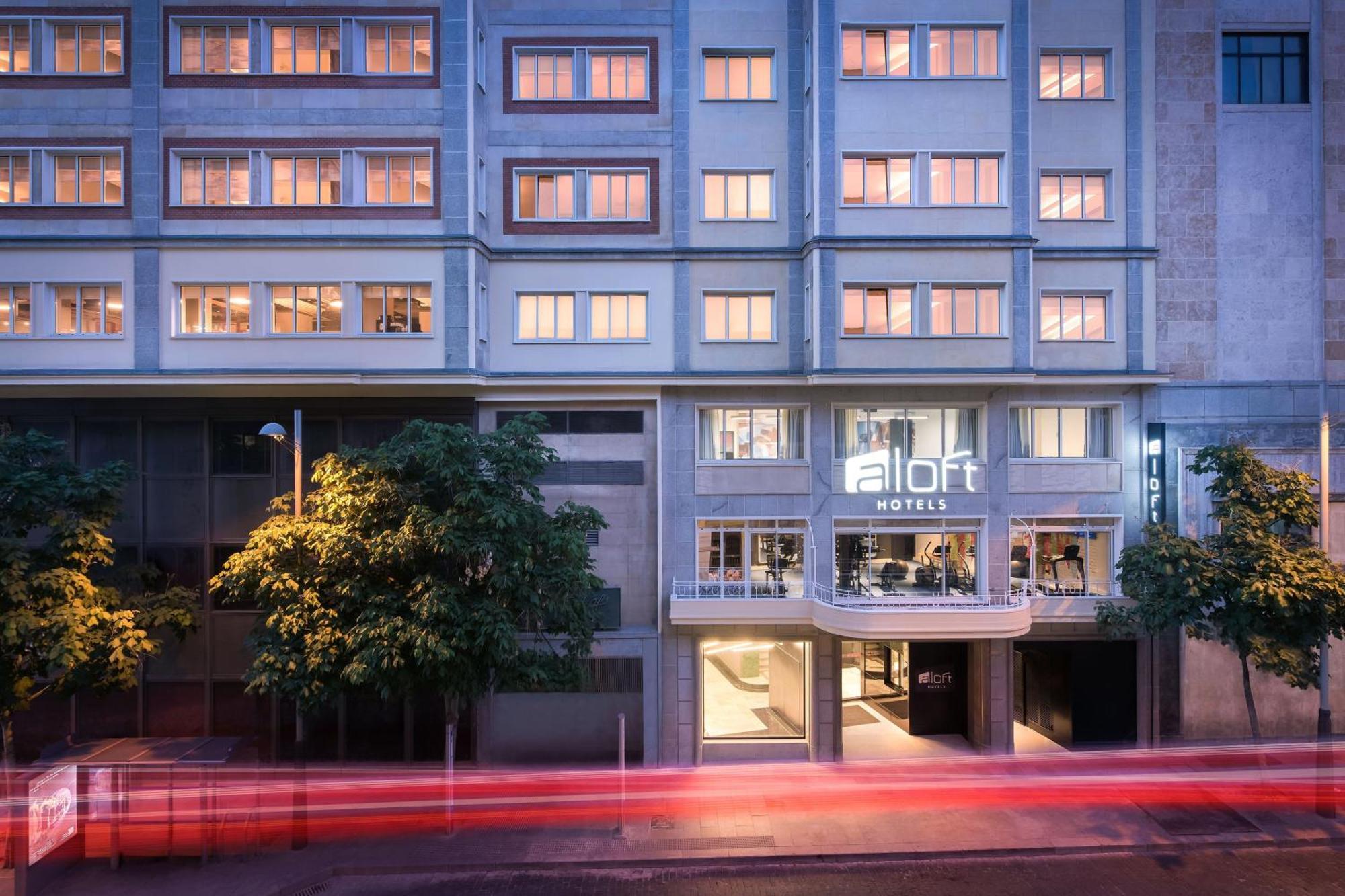 Отель Aloft Madrid Gran Via Экстерьер фото